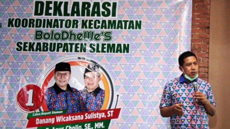 https://jogja.tribunnews.com/2020/10/04/kekuatan-pasangan-danang-wicaksana-r-agus-choliq-bertambah-setelah-bolo-dhewes-ikut-gabung