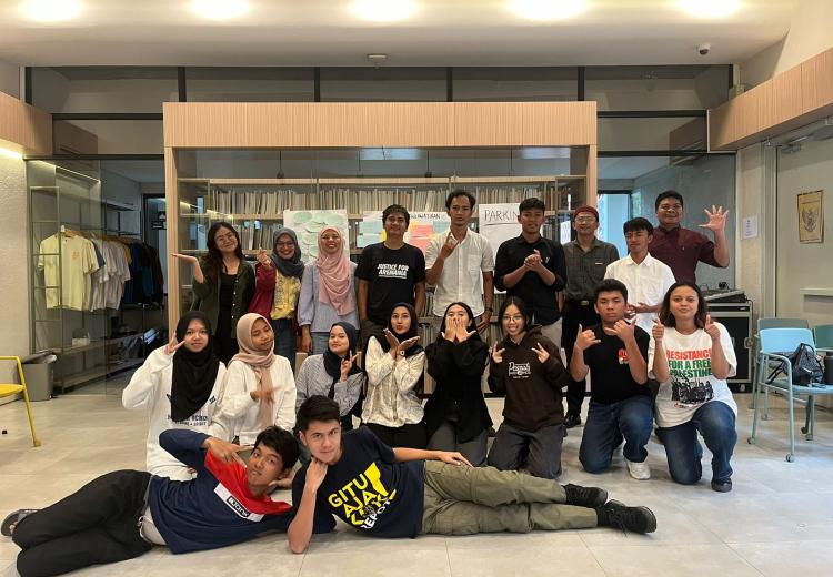 Dokumentasi kegiatan lingkar pelajar (Sumber: ICW)