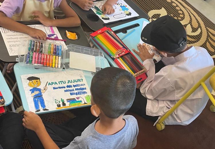 Kegiatan Mewarnai dengan Tema Integritas dan Kejujuran Bersama Anak di Resonansi