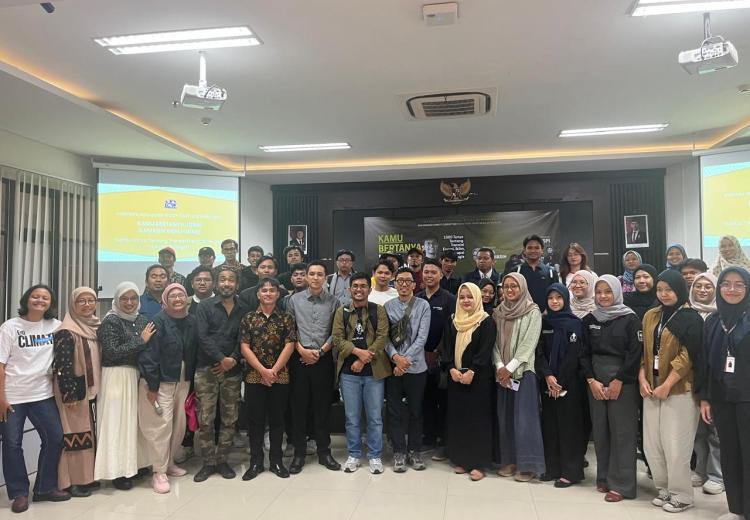 Dokumentasi ICW: Foto bersama saat kegiatan