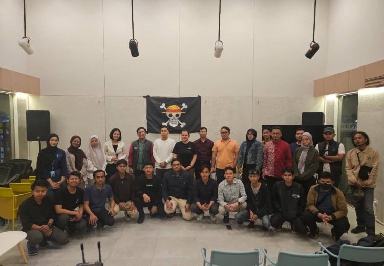 Dokumentasi ICW: Foto Bersama dalam Agenda Talkshow